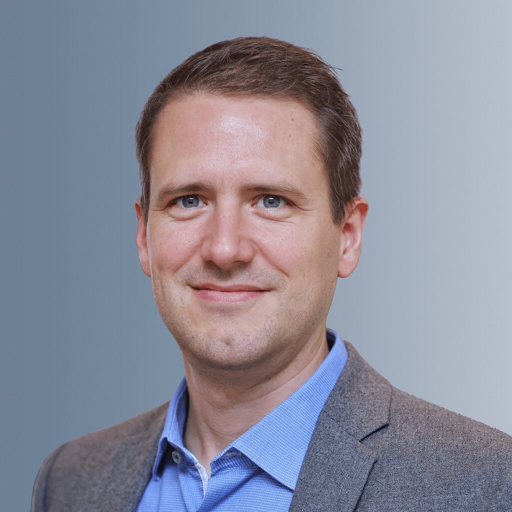 headshot of florian heuberger